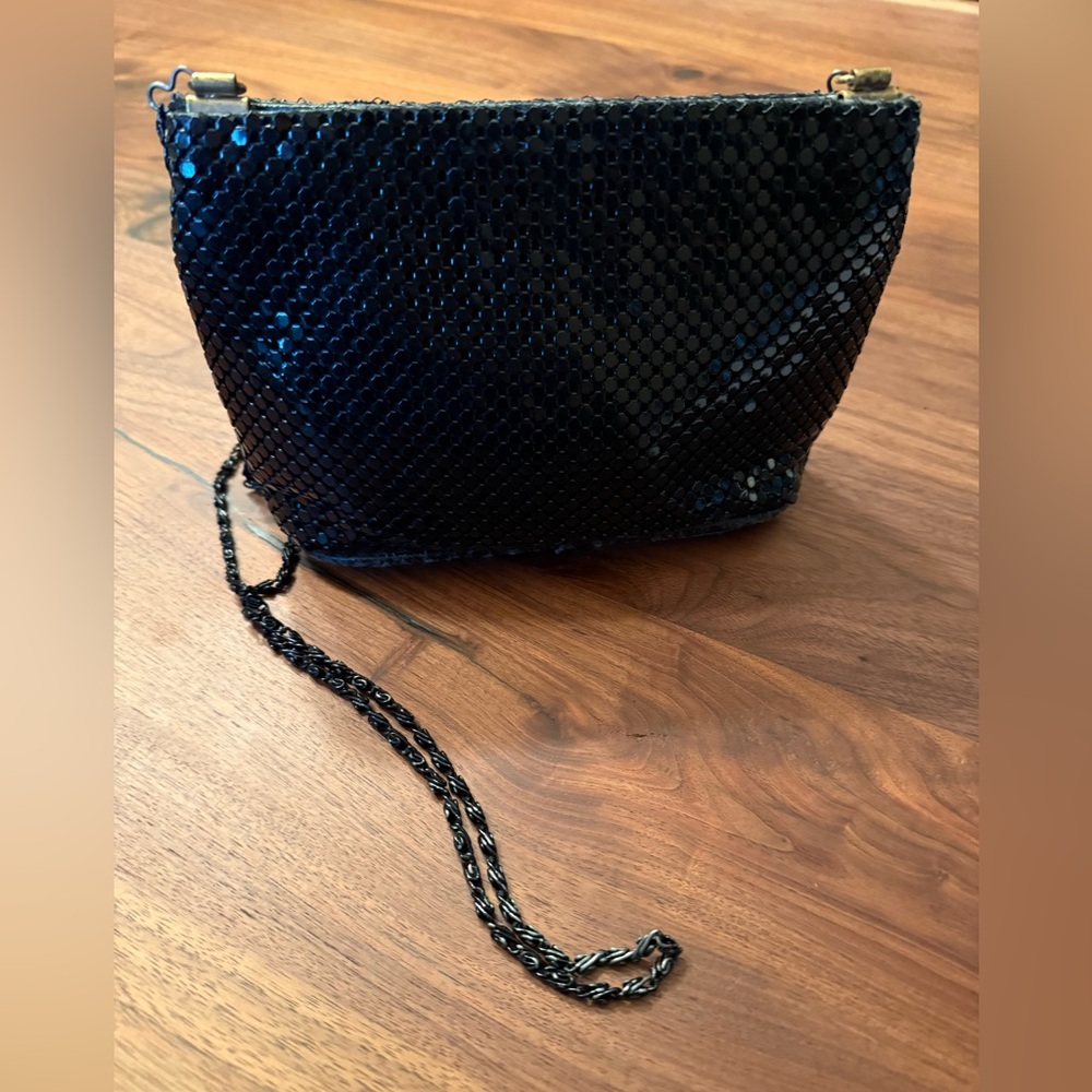 Vintage Black Metal Mesh Evening/Shoulder Purse With Front Bow And Chain Strap - Picture 2 of 7